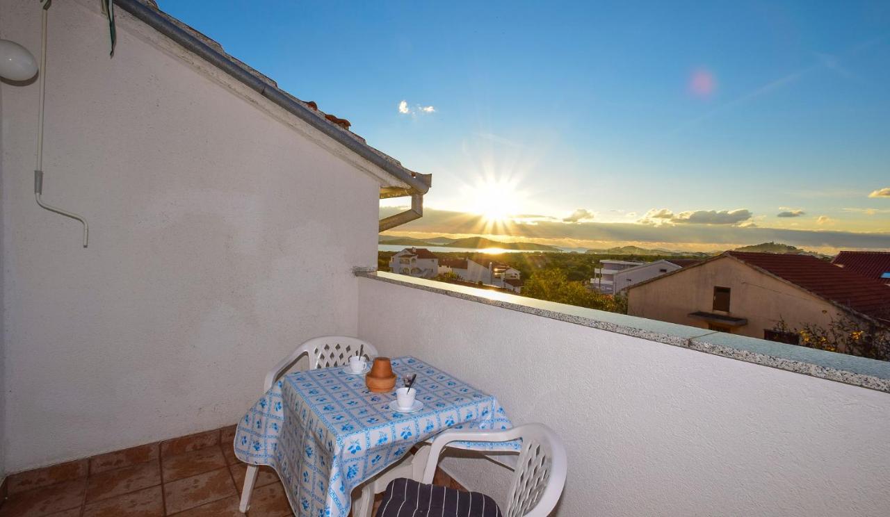 Lilu Apartments Vodice Luaran gambar