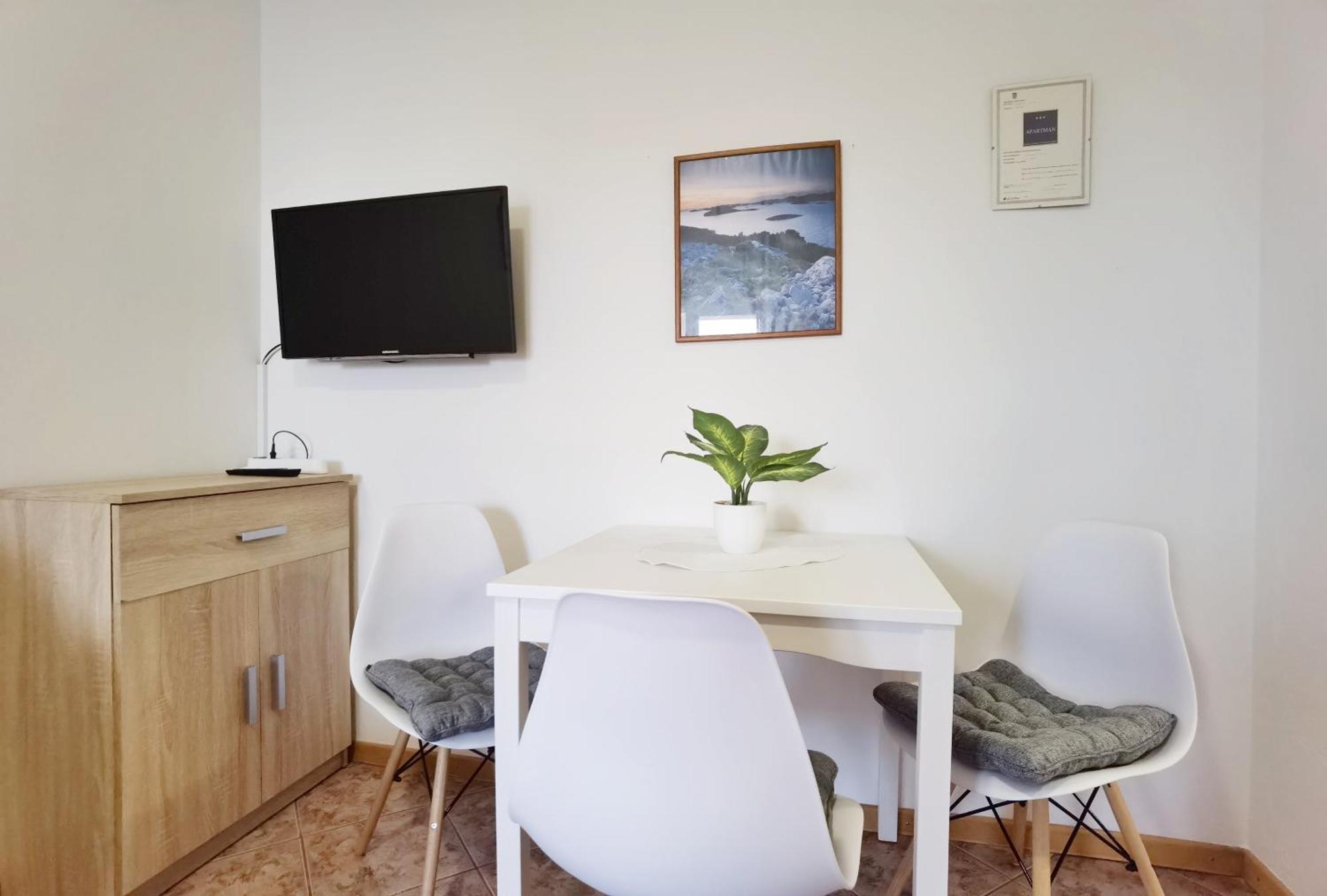 Lilu Apartments Vodice Luaran gambar