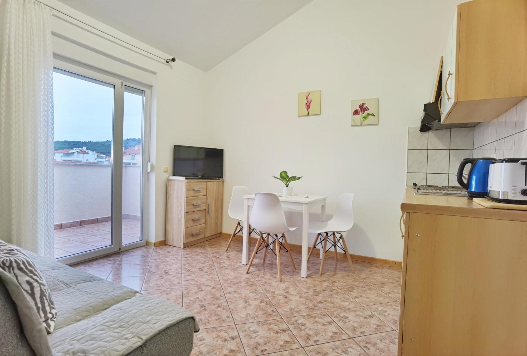 Lilu Apartments Vodice Luaran gambar
